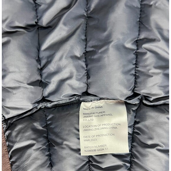 Save The Duck Kids Hooded Ultra Light Jacket Puffer Ski Coat Size 12 PlumTech - Picture 13 of 16